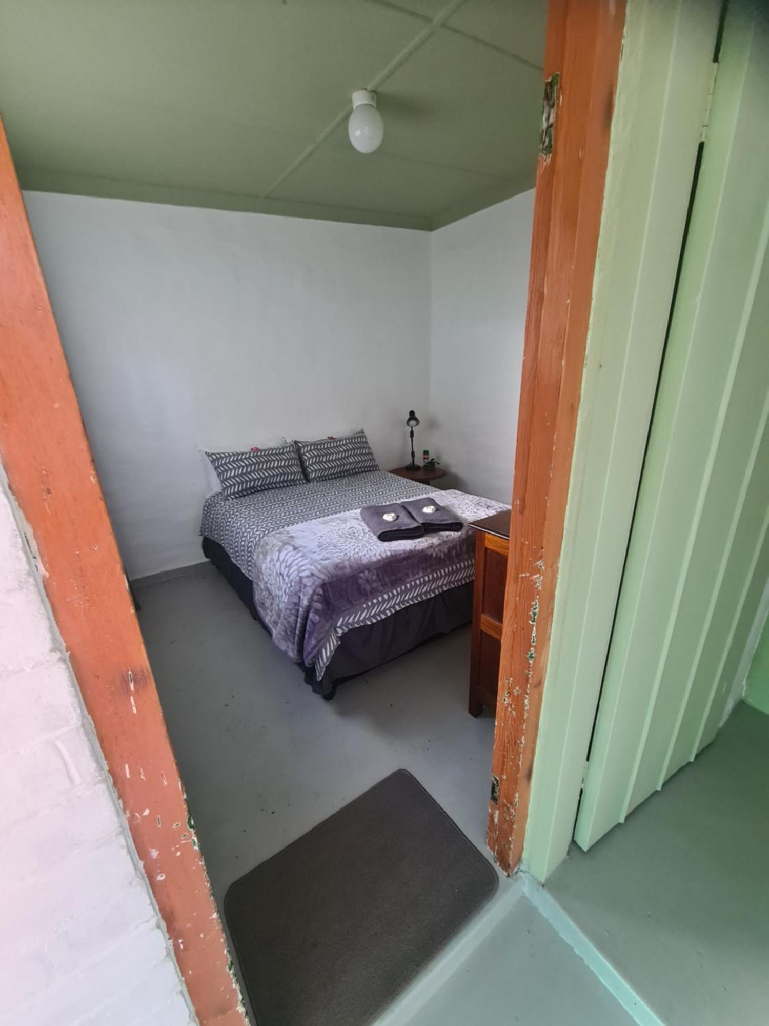 ホテル The Old Cabin カリナン 部屋 写真