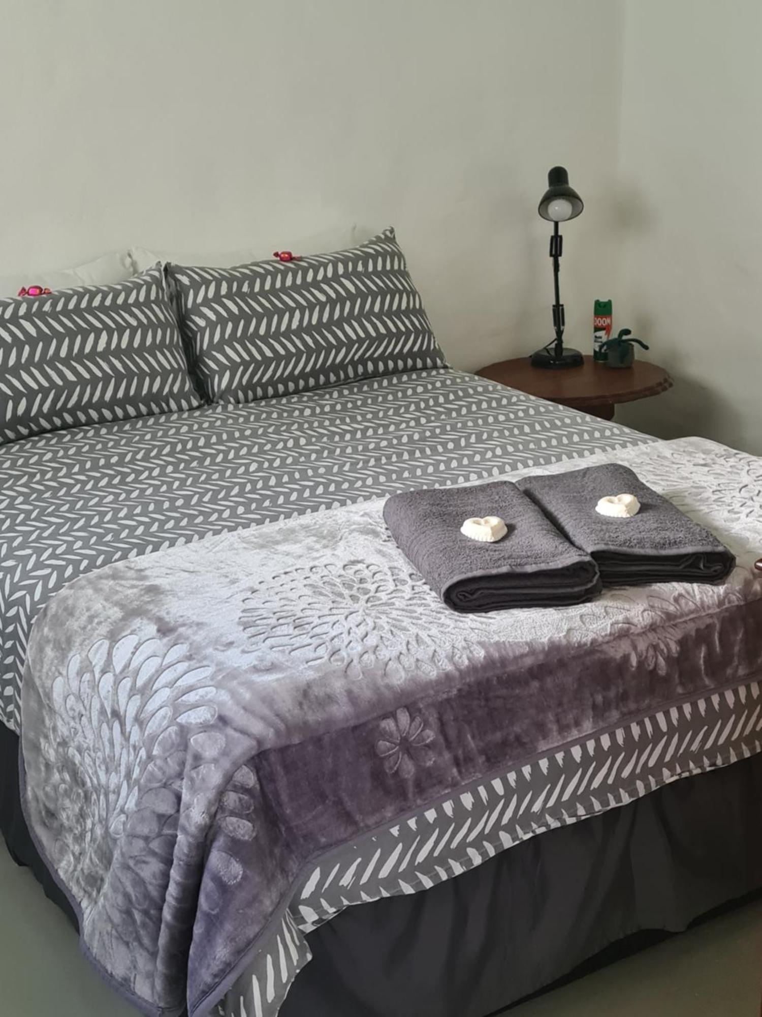 ホテル The Old Cabin カリナン 部屋 写真