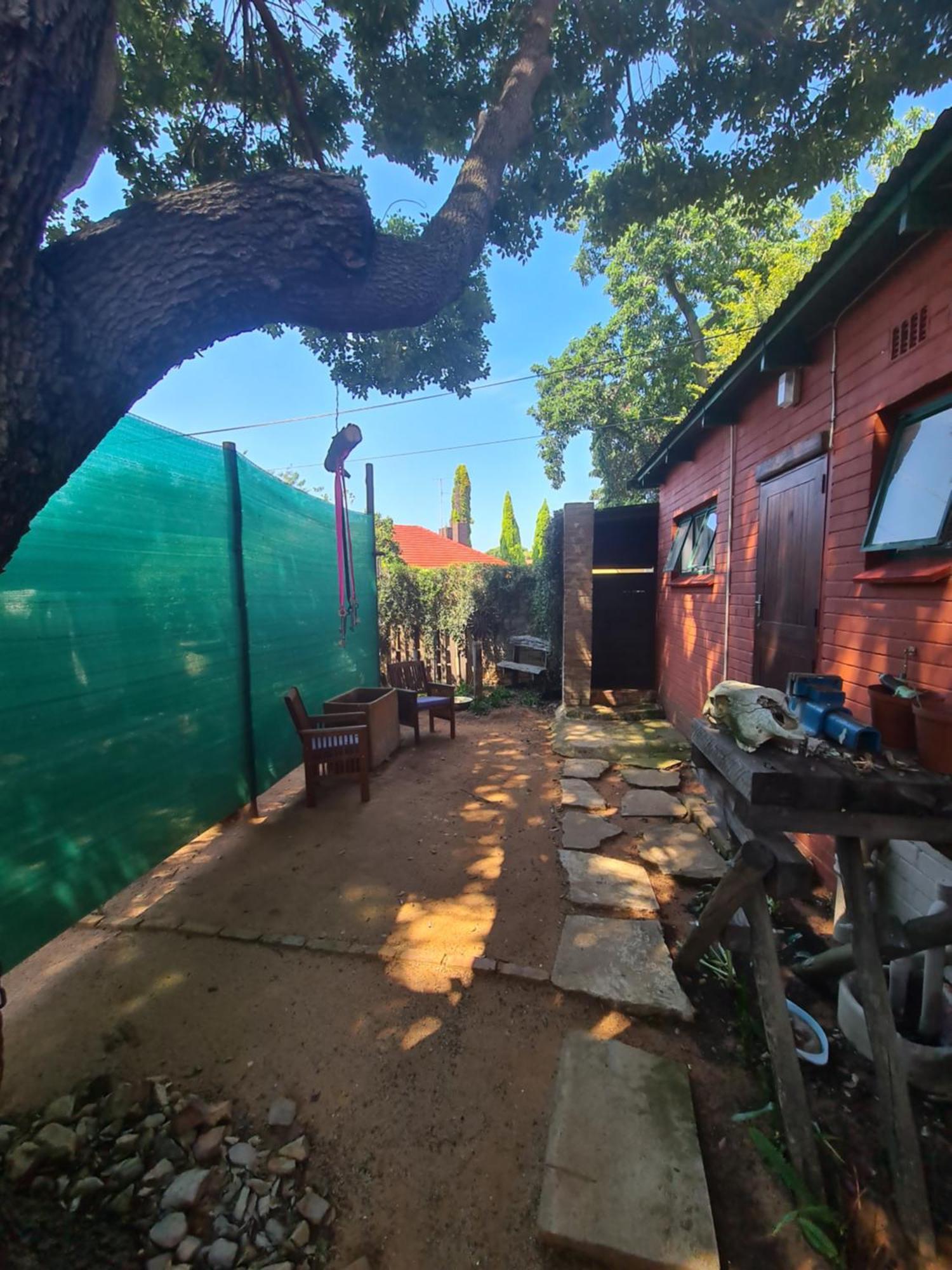 ホテル The Old Cabin カリナン 部屋 写真