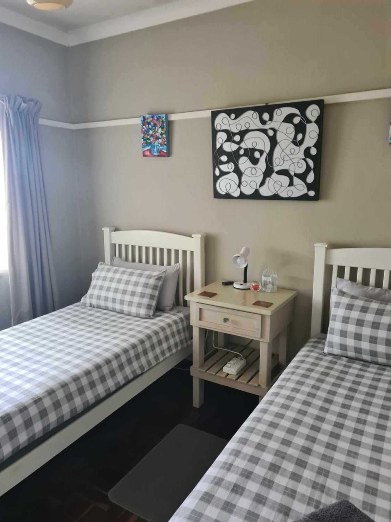 ホテル The Old Cabin カリナン 部屋 写真