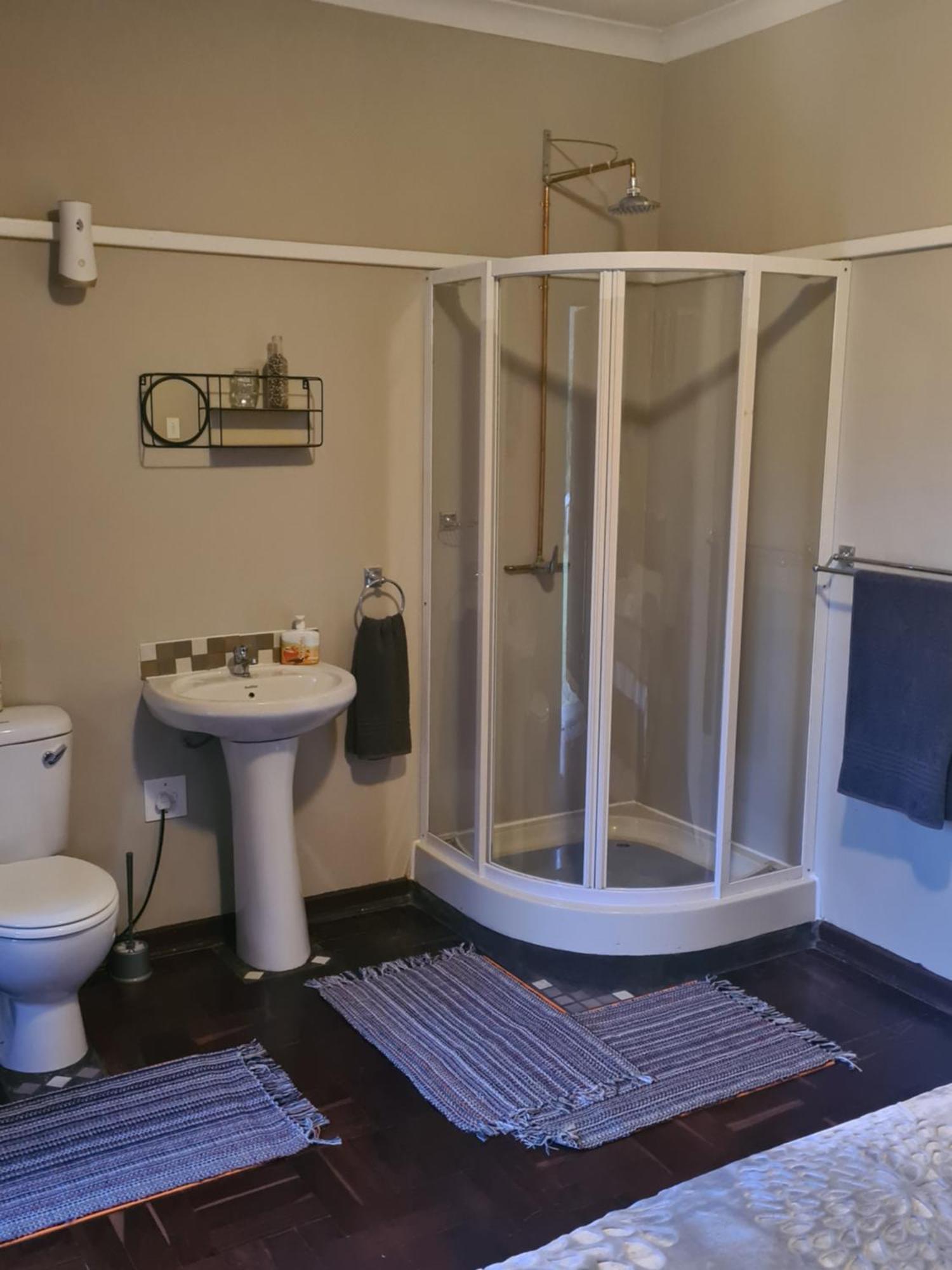 ホテル The Old Cabin カリナン 部屋 写真