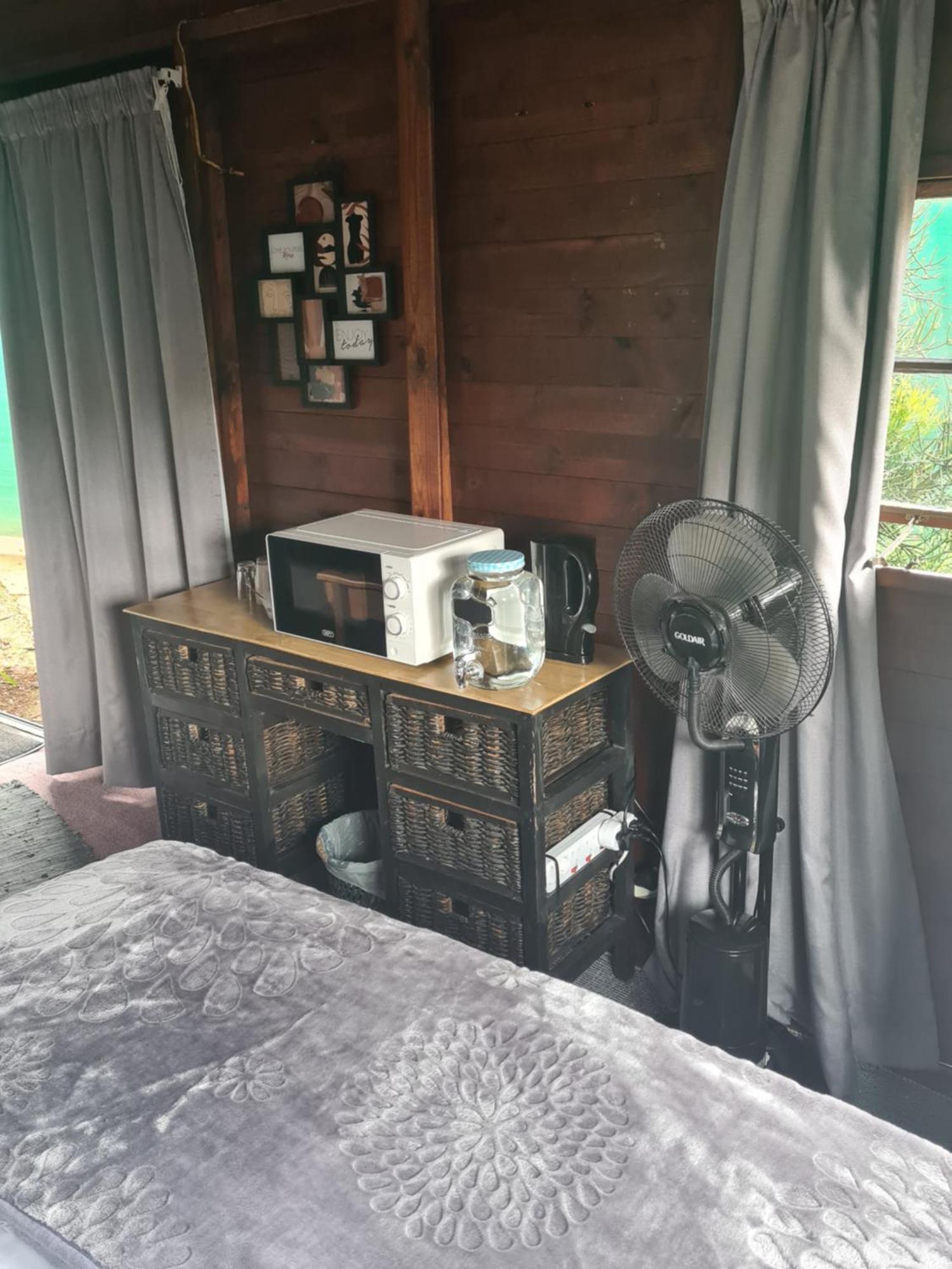 ホテル The Old Cabin カリナン エクステリア 写真